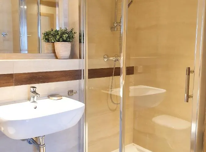 Visit Baltic - Na Platanie *